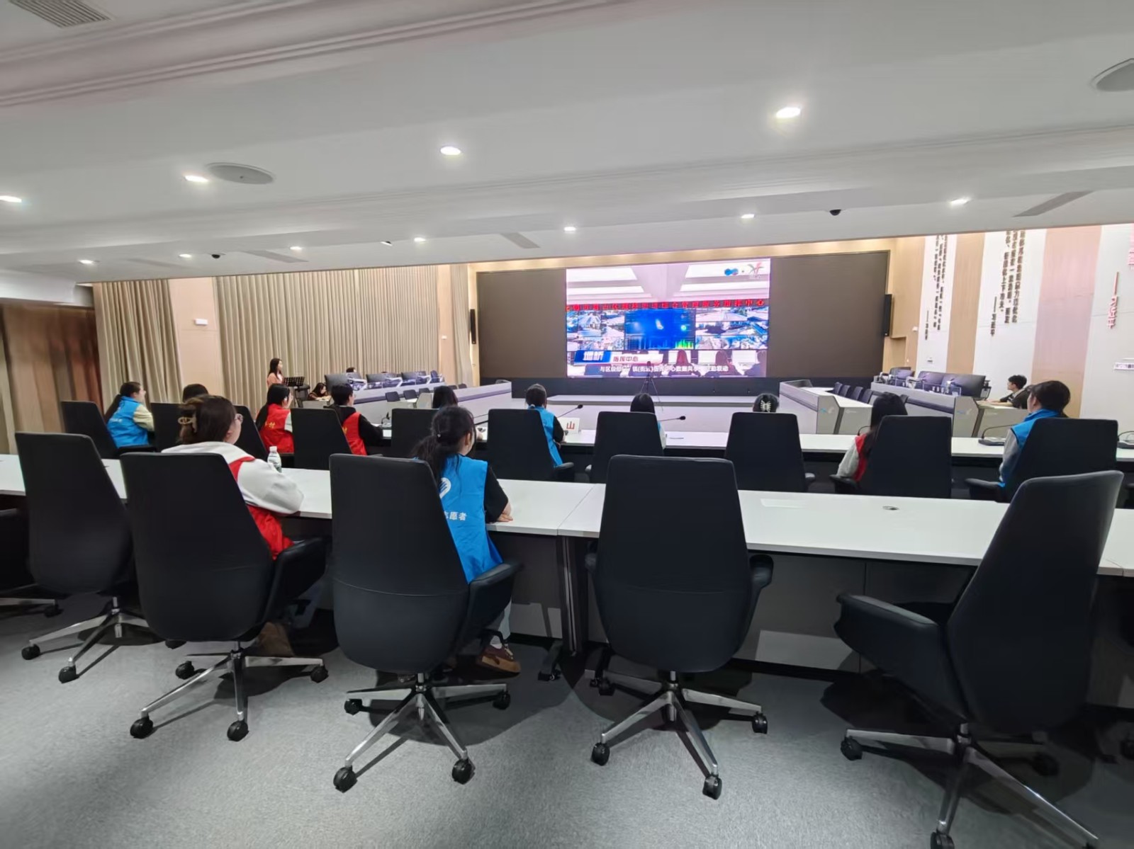 6ea8bc34025c3f5dc2f5c00e70a3992c.jpg 6ea8bc34025c3f5dc2f5c00e70a3992c.jpg